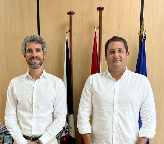 Primera reunión entre el Consejero de Fomento y el Decano del Colegio de Arquitectos de Ceuta